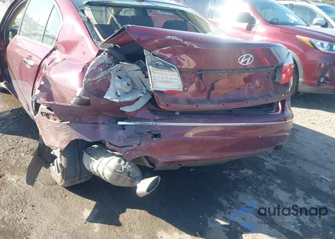 2009 Hyundai Genesis 3.8 z USA, uszkodzony, nr VIN KMHGC46EX9U051295